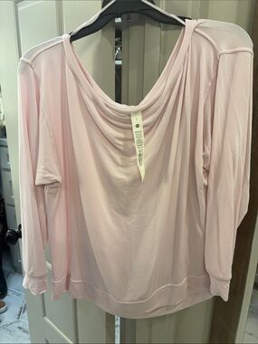 lululemon athletica Light Pink Long Sleeve Scoop Neck Top